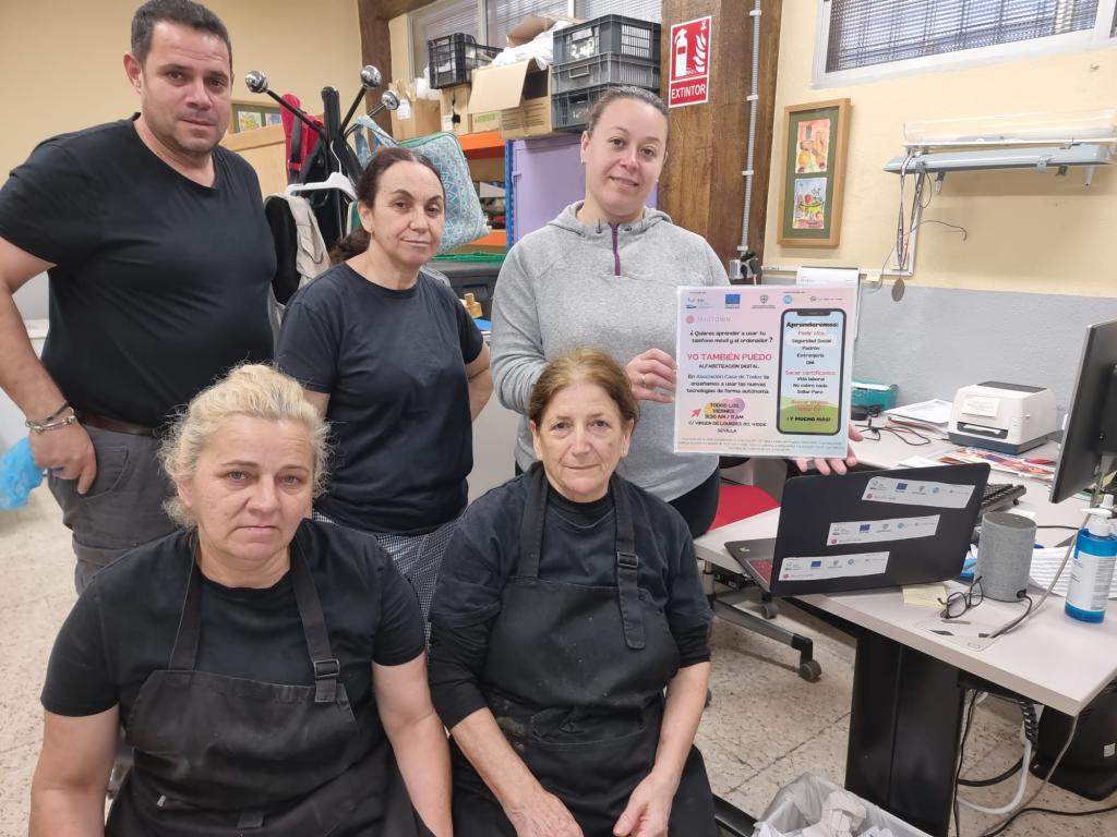 Project beneficiaries at la asociación "La Casa de Todos" in Sevilla